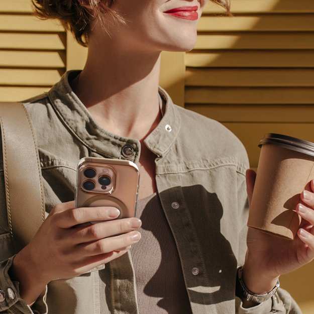 Crong Clear MAG Pro – dėklas iPhone 16 Pro MagSafe (dykuma) 14