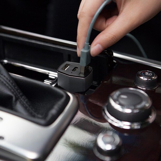 Nillkin Celerity automobilinis įkroviklis – 2x USB-A + 1x USB-C, 32W (sidabras) 6