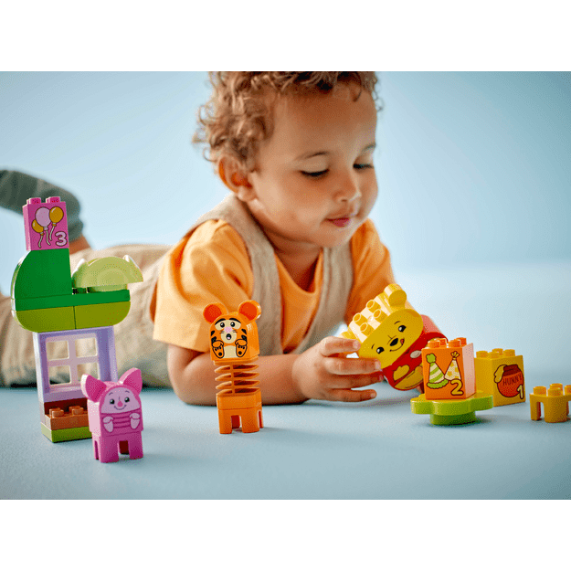 LEGO DUPLO Winnie the Pooh s Birthday Party