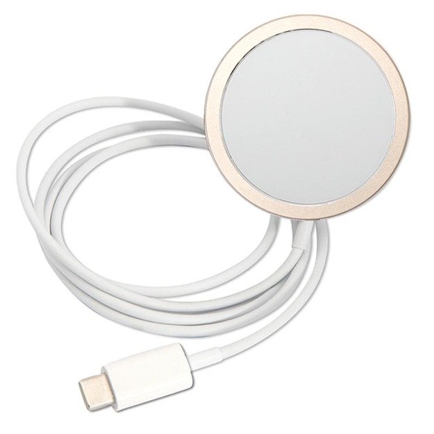 Guess Bundle Pack MagSafe 4G – iPhone 14 Plus dėklo rinkinys + MagSafe įkroviklis (juodas / auksinis) 20