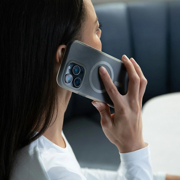 „Incase Halo Case MagSafe“ – „iPhone 16“ („Oil Slick Smoke“) dėklas 11