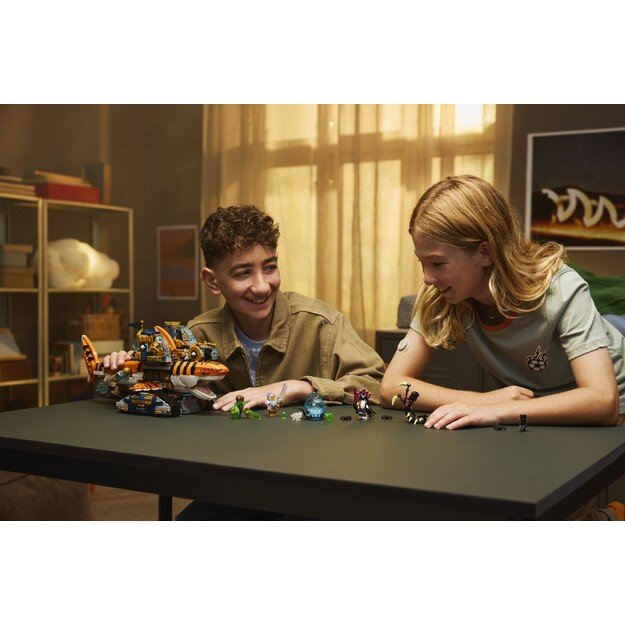 LEGO DREAMZzz Tiger Shark Tank