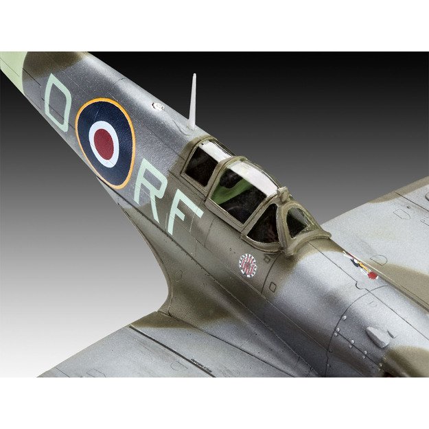 Revell plastic model Supermarine Spitfire Mk.Vb 1:72