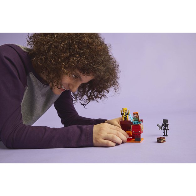 LEGO Minecraft The Nether Lava Battle