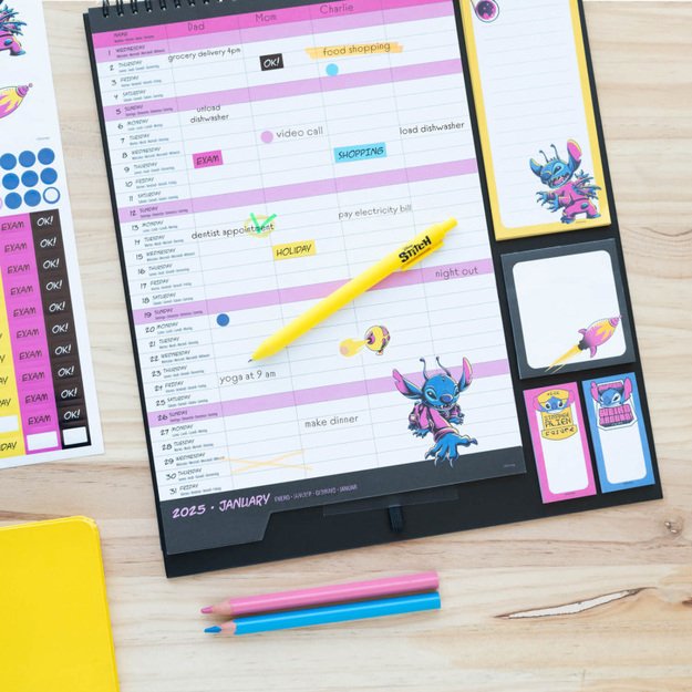 „Disney Stitch“ – sieninis kalendorius / planuotojas 2024/2025 m 14