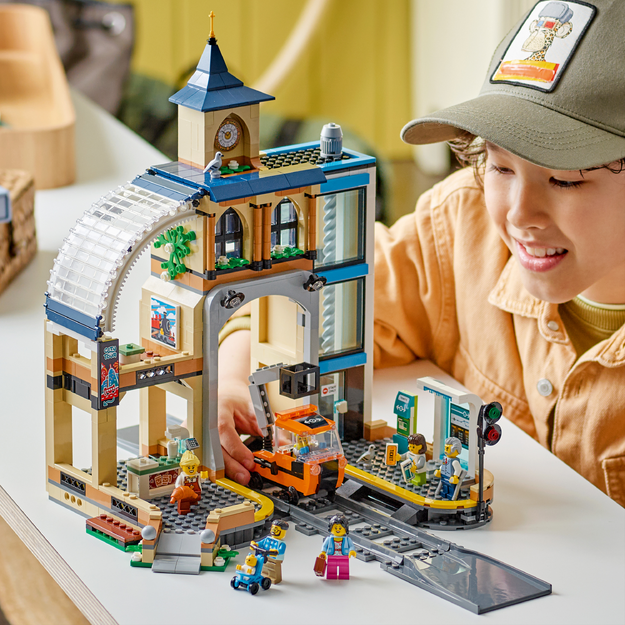 LEGO City Central Train Station
