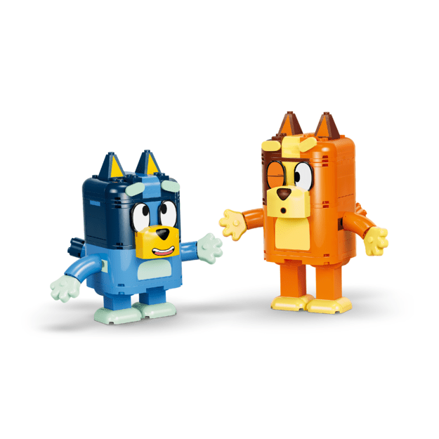LEGO Bluey Brick-Built Bluey Family