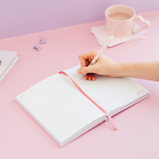 Pusheen - pliušinis užrašų knygelė / bloknotas A5 iš „Moments“ kolekcijos 4