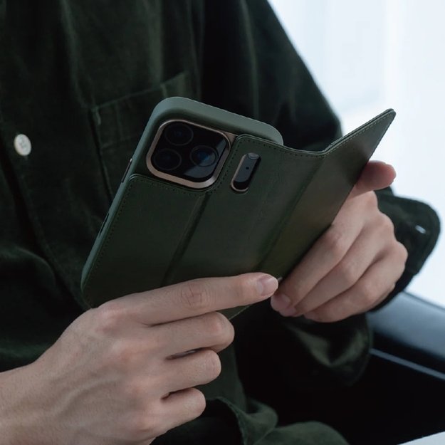 „Moshi Overture MagSafe“ – odinis atverčiamas dėklas „iPhone 17 Pro“ (žalias) 14