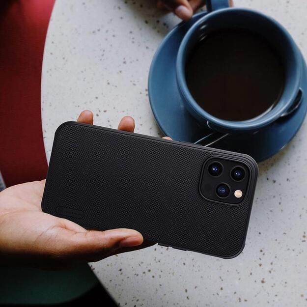 Nillkin Super Frosted Shield Pro – dėklas, skirtas Apple iPhone 12 Pro Max (raudonas) 14