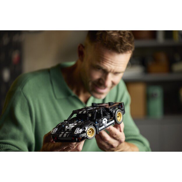 LEGO Technic 1966 Ford GT40 MKII Race Car