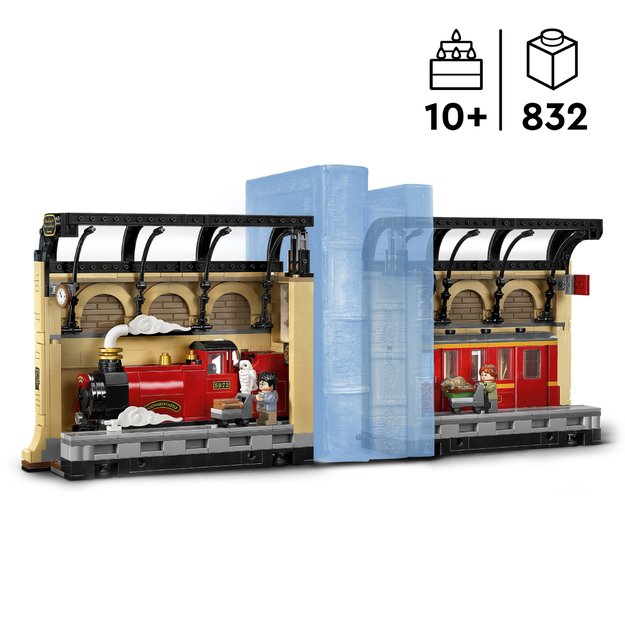 LEGO Harry Potter Book Nook: Hogwarts&trade; Express