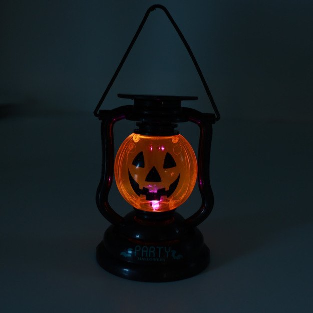 Pumpkin lantern 4