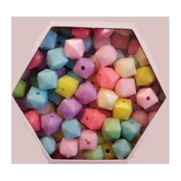 Karoliukų rinkinys - maži kubeliai + 1 metro virvelė 2