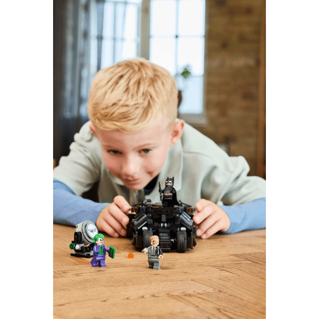 LEGO Super Heroes Batman Tumbler vs. Two-Face & The Joker