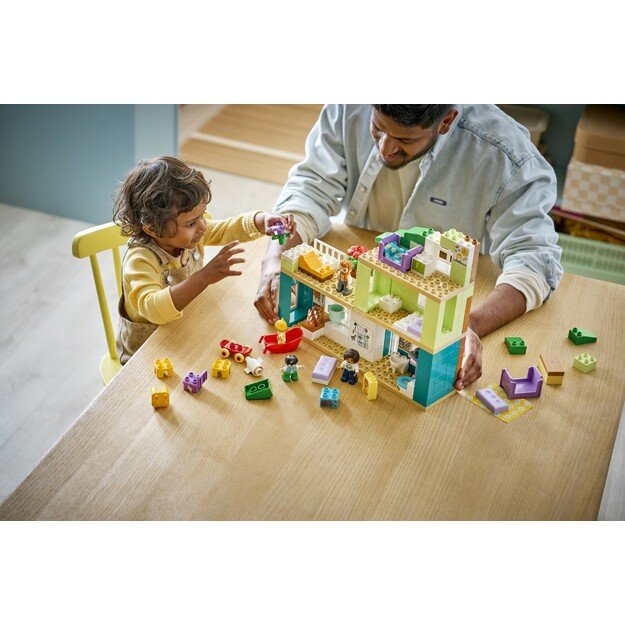 3 in 1 Modern Family House with Figures