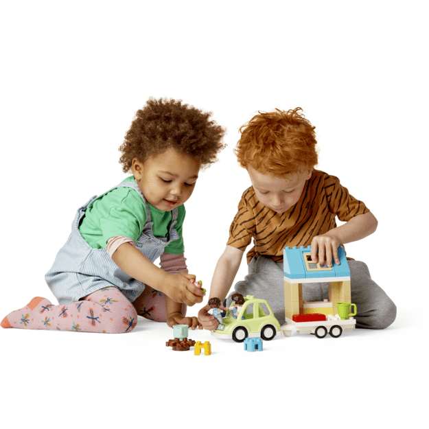 LEGO DUPLO Family House on Wheels