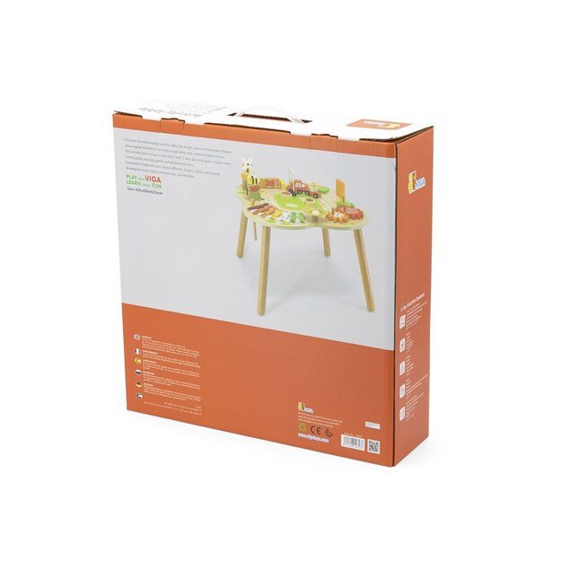 Wooden table with activities Viga Farm