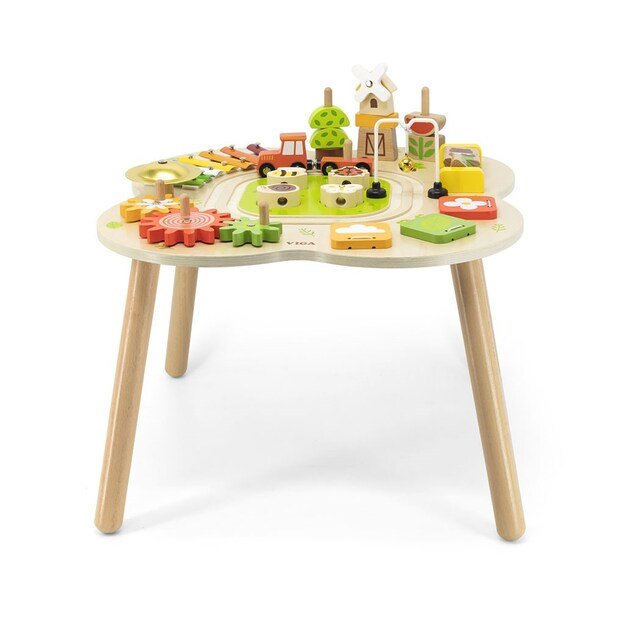 Wooden table with activities Viga Farm