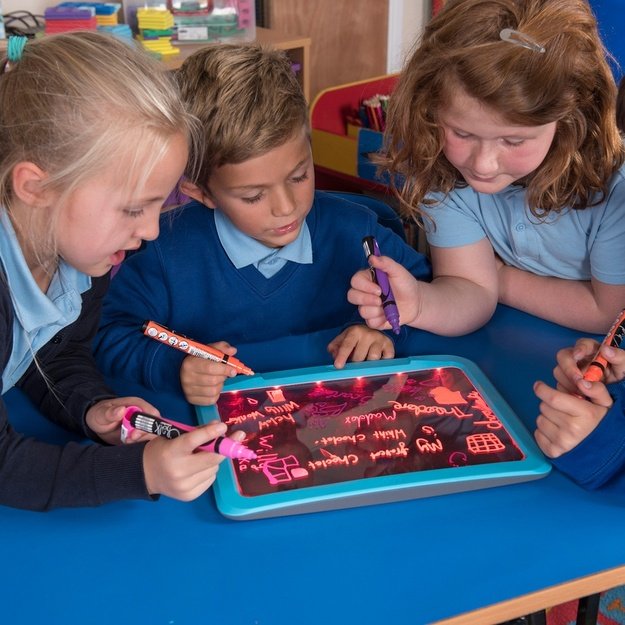 TTS A4 Sensory Illuminated Writing Board & 6 Pens