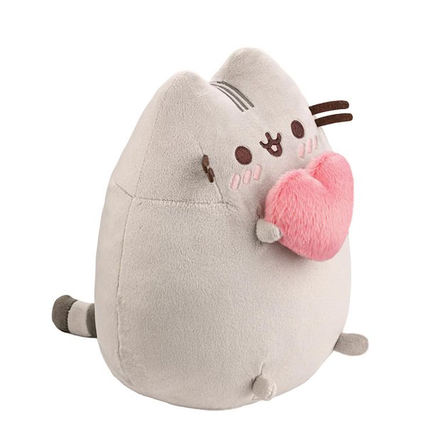 Pusheen - pliušinis talismanas su širdele 24 cm 3 Pusheen - pliušinis talismanas su širdele 24 cm 3