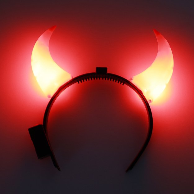 the glowing devil horns 1