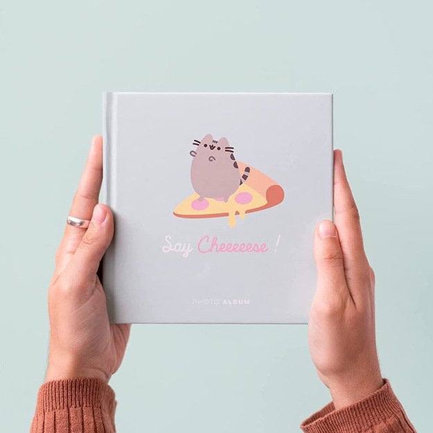 Pusheen - Nuotraukų albumas 22 nuotraukoms 16x16 cm