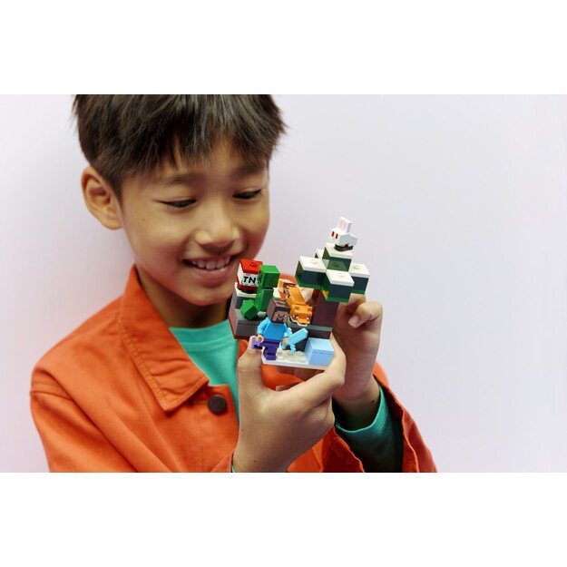 LEGO Minecraft Steve s Taiga Adventure