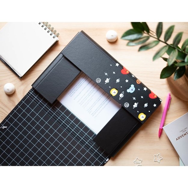 BT21 - Aplankas / portfelis su elastine juostele 17