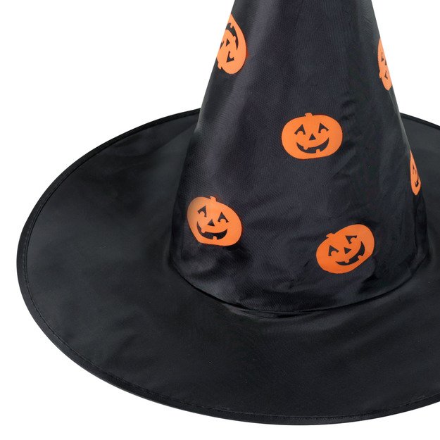 Children witch hat with pumkins 3