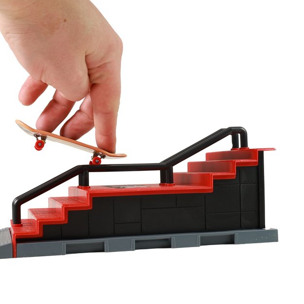 Skatepark - ramp with accessories 3