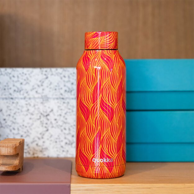 Quokka Solid - Nerūdijančio plieno dvigubas sienelės vakuuminis vandens butelis, nešiojamas termosas 510 ml (Orange Bloom) 2 Quokka Solid - Nerūdijančio plieno dvigubas sienelės vakuuminis vandens butelis, nešiojamas termosas 510 ml (Orange Bloom) 2