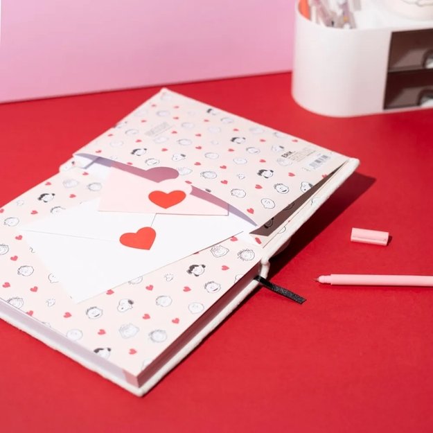 Snoopy - Plush notebook / notebook A5 from the Love Season collection 6