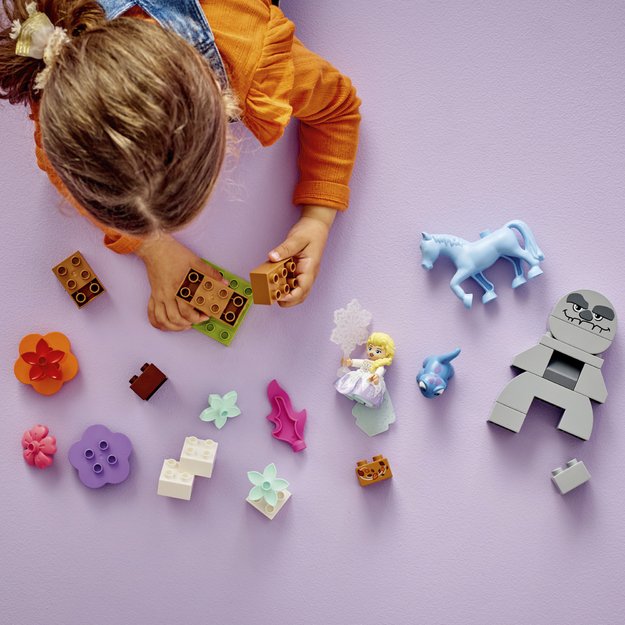 LEGO DUPLO Elsa & Bruni in the Enchanted Forest