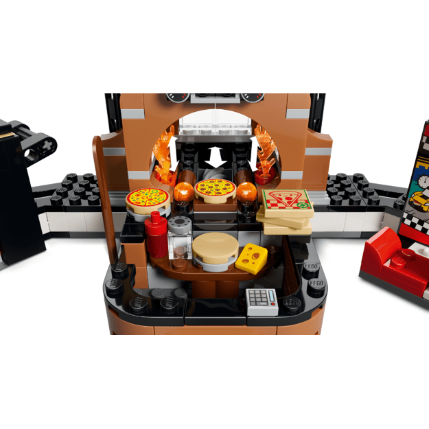 LEGO City Pizza Delivery Experience with Vehicles