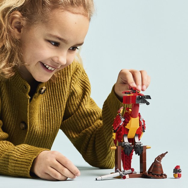 LEGO Harry Potter Fawkes&trade;: Dumbledore s Phoenix