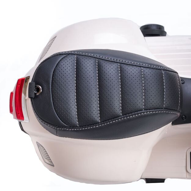 Baby Mix Vespa elektrinis motociklas baltas 2