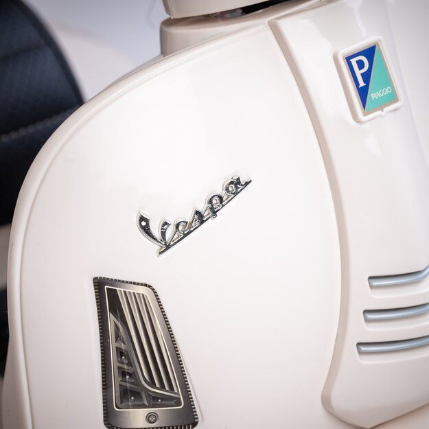 Baby Mix Vespa elektrinis motociklas baltas 1