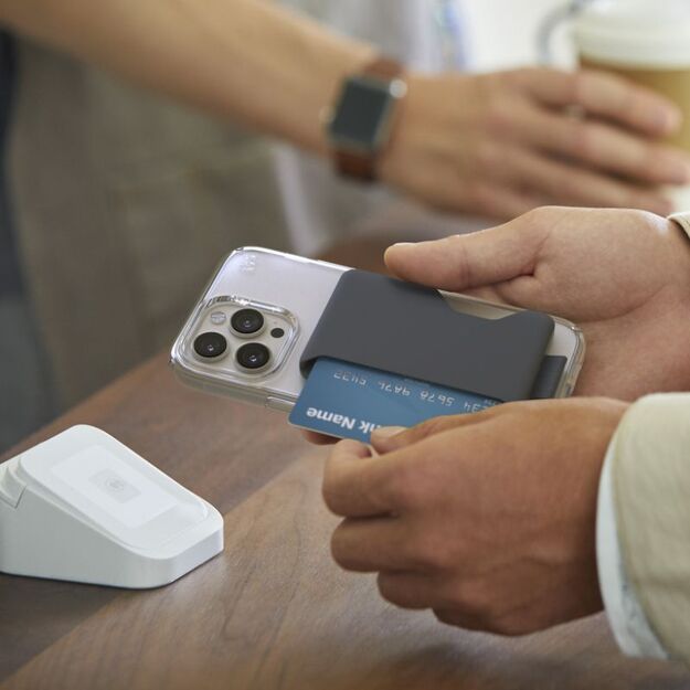 „Speck ClickLock“ piniginė skirta „MagSafe“ – „MagSafe“ magnetinė piniginė (juoda) 6