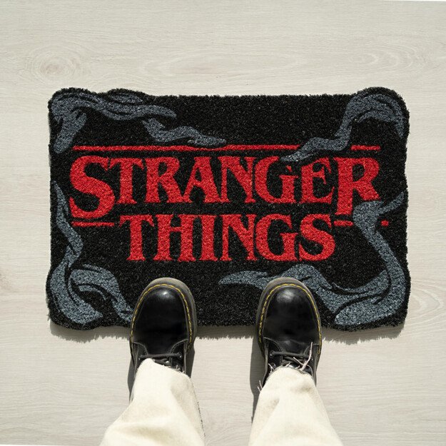 „Stranger Things“ – kilimėlis prie durų (40 x 60 cm)