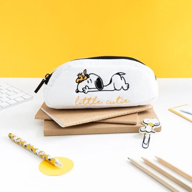 Snoopy - Plush pencil case for accessories from the Lazy Days collection 4