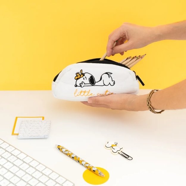 Snoopy - Plush pencil case for accessories from the Lazy Days collection 7