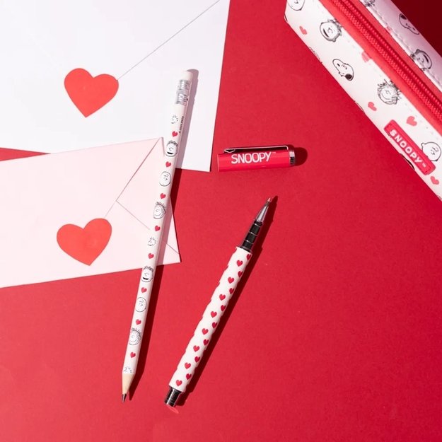 Snoopy - Pencil case with pen and pencil set from the Love Season collection 5