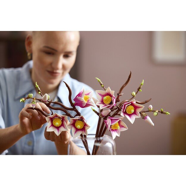 LEGO Botanicals Magnolia Branches
