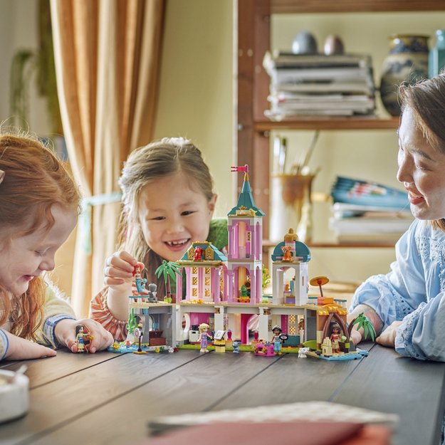 LEGO Disney Princess Castle & Royal Pets