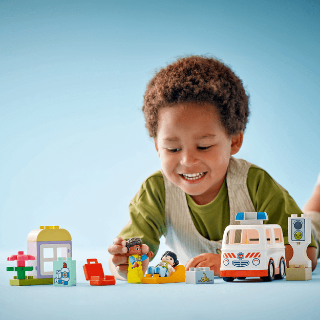 LEGO DUPLO Ambulance & Driver