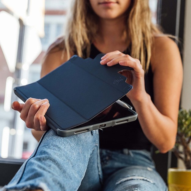 STM Dux Plus – dėklas, skirtas iPad 10th gen) EDU/COM (juodas) 7