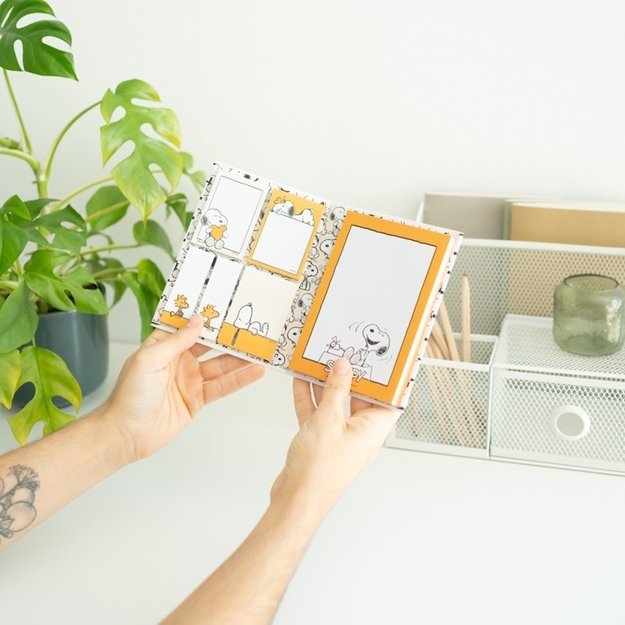 Snoopy - A6 Self-Adhesive Notebook from the Lazy Days Collection 7