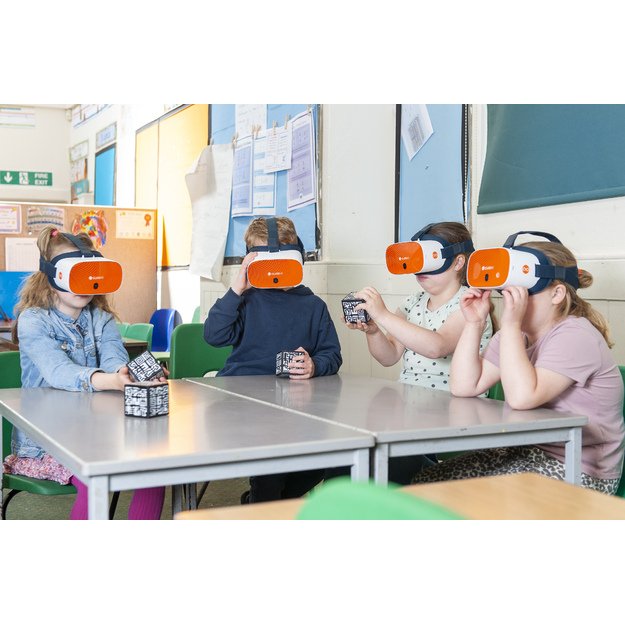 ClassVR Xplorer Set of 8 including 8 Controllers