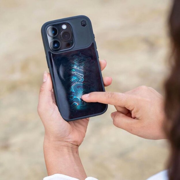STM Reveal Warm MagSafe – dėklas, skirtas iPhone 15 Pro Max (Black Realm)